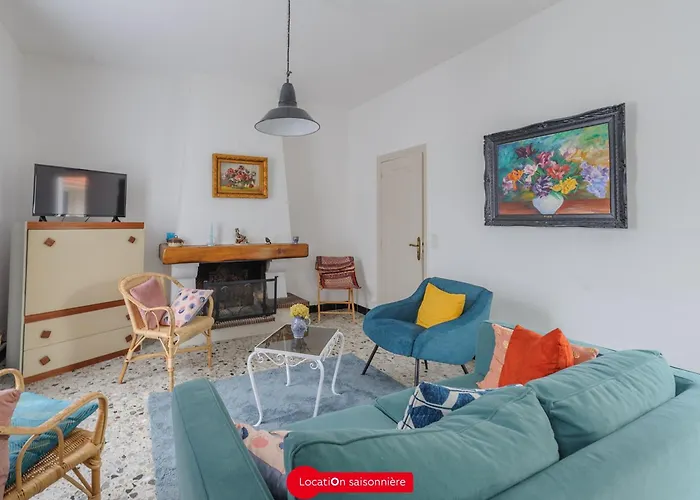 Hébergement de vacances Echoppe Confortable A 200m De La - 4 Pers, Patio, Cuisine Equipee - Fr-1-535-27 *