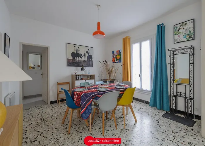 Echoppe Confortable A 200m De La - 4 Pers, Patio, Cuisine Equipee - Fr-1-535-27